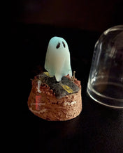 Load image into Gallery viewer, Mini Road Trip Ghost