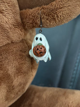 Load image into Gallery viewer, Pumpkin Patch Ghosts
