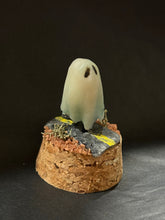 Load image into Gallery viewer, Mini Road Trip Ghost
